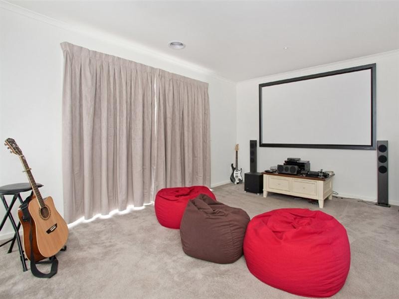 22 Springwater Drive, Lara VIC 3212