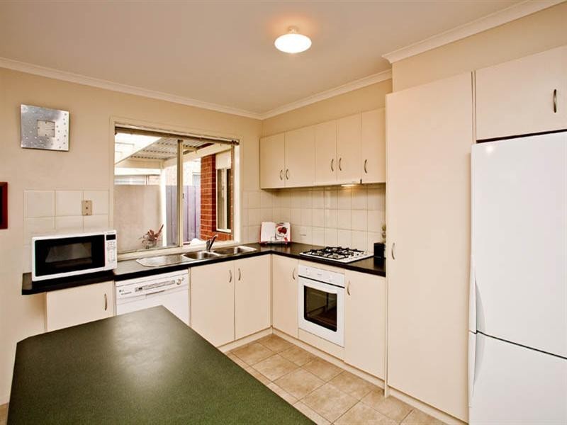 1 Nilaur Place, Lara VIC 3212