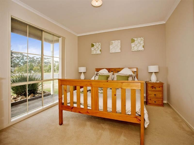 1 Nilaur Place, Lara VIC 3212