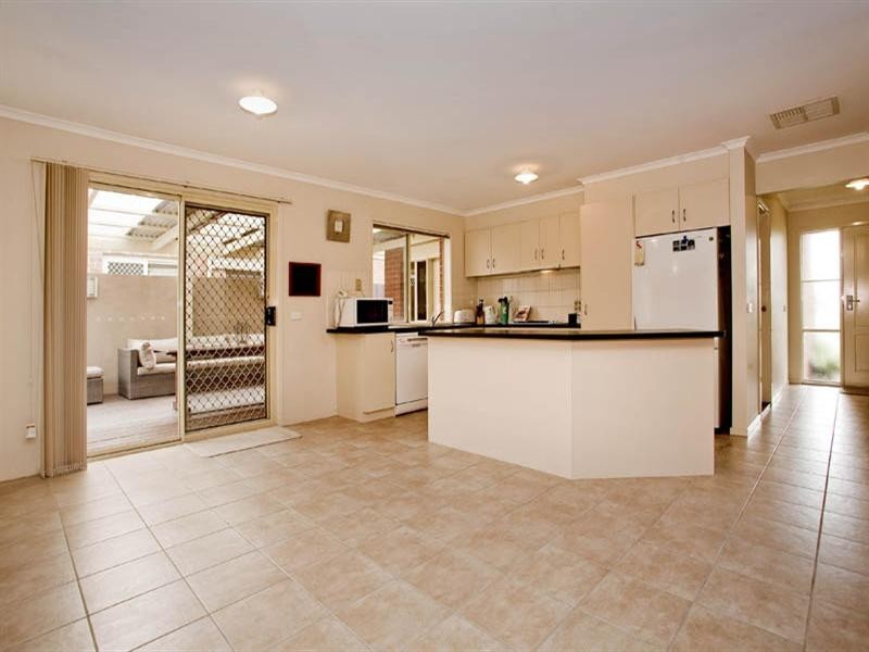 1 Nilaur Place, Lara VIC 3212