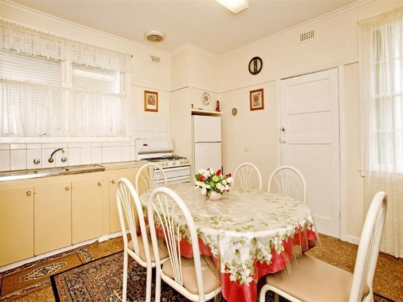 1 Spruhan Avenue, Norlane VIC 3214