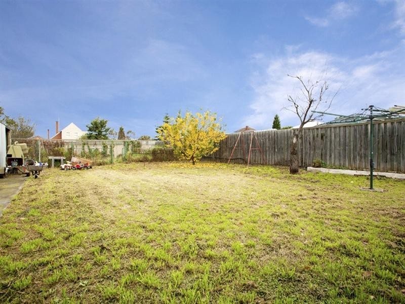 1 Spruhan Avenue, Norlane VIC 3214