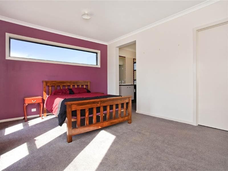 14 Hailar Lane, Lara VIC 3212