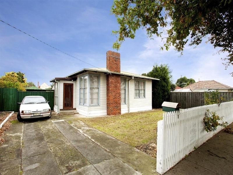 1 Spruhan Avenue, Norlane VIC 3214