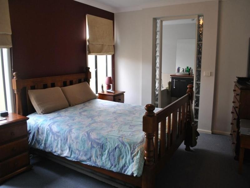 11 Nilaur Place, Lara VIC 3212