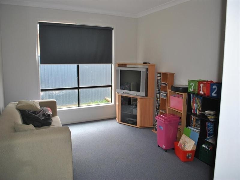 11 Nilaur Place, Lara VIC 3212