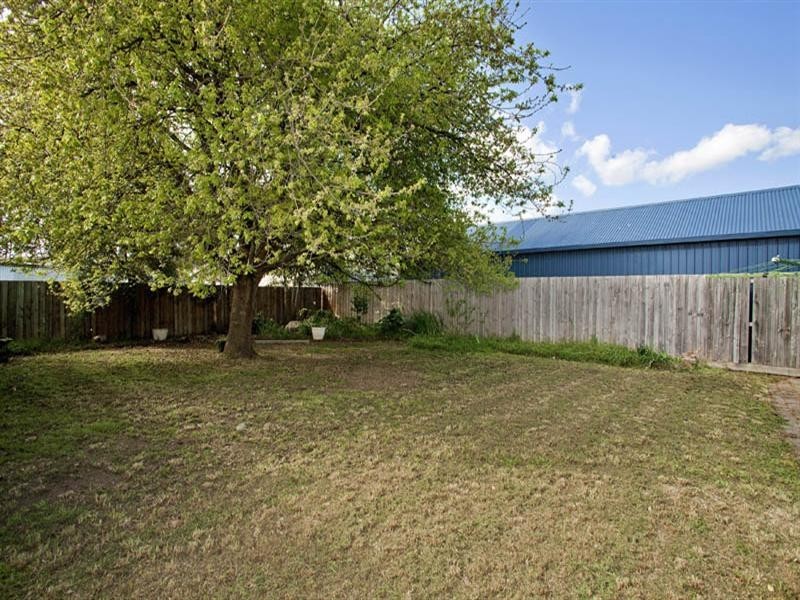 62 Smeaton Close, Lara VIC 3212