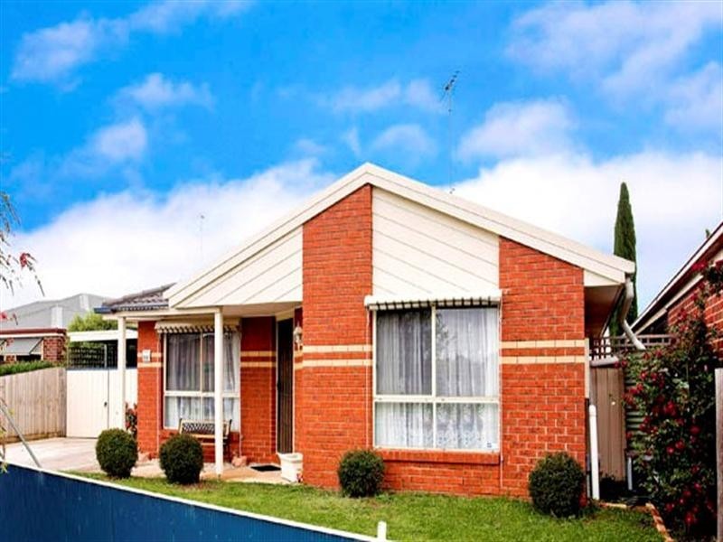 13 Blackbird Circuit, Lara VIC 3212