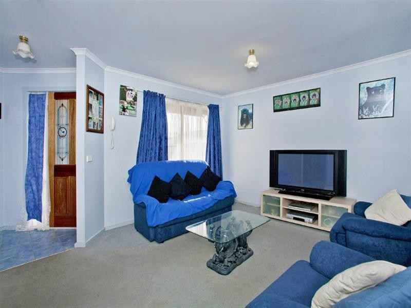 13 Blackbird Circuit, Lara VIC 3212