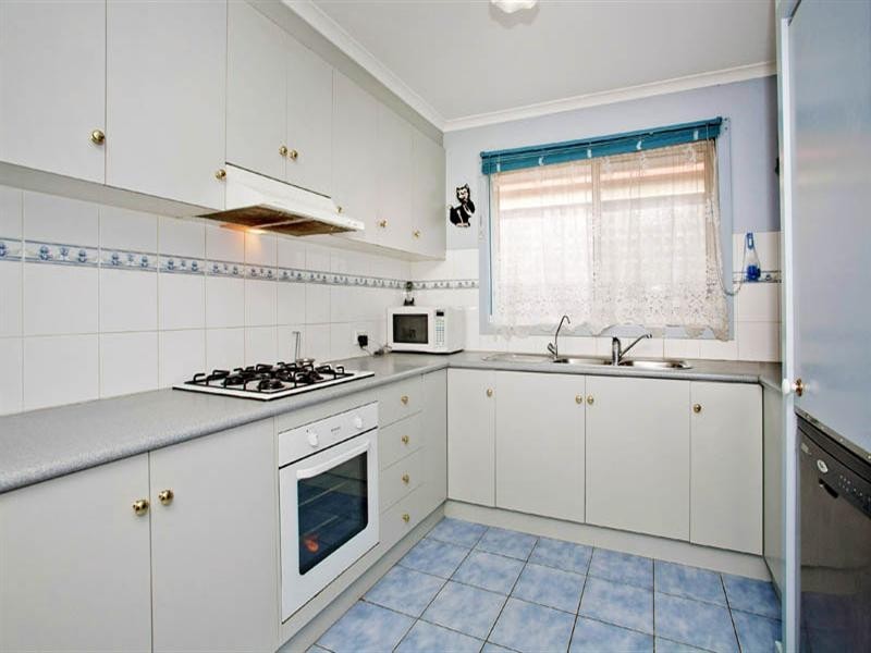 13 Blackbird Circuit, Lara VIC 3212