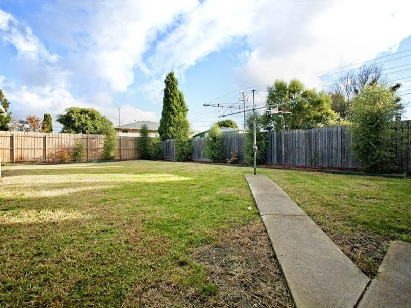 1 Sparks Road, Norlane VIC 3214