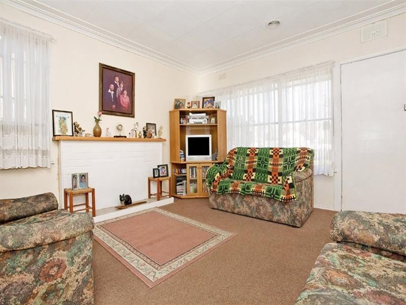 30 Granault Parade, Corio VIC 3214