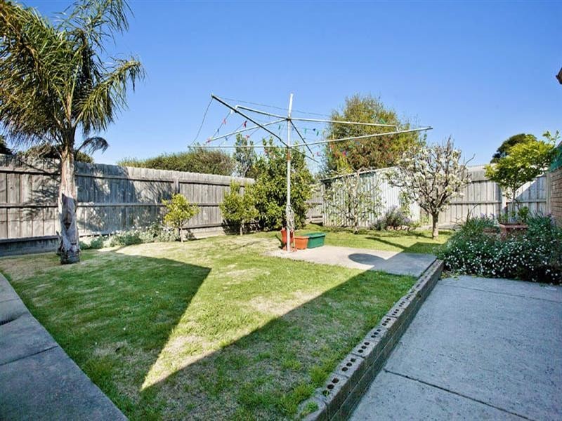 8 Hopgood Court, Lara VIC 3212