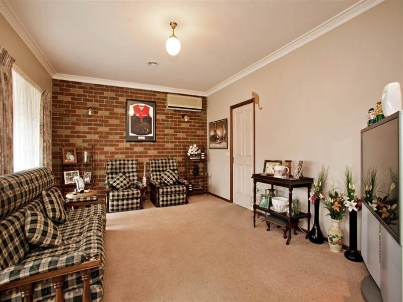 16 Sherwood Grove, Lara VIC 3212