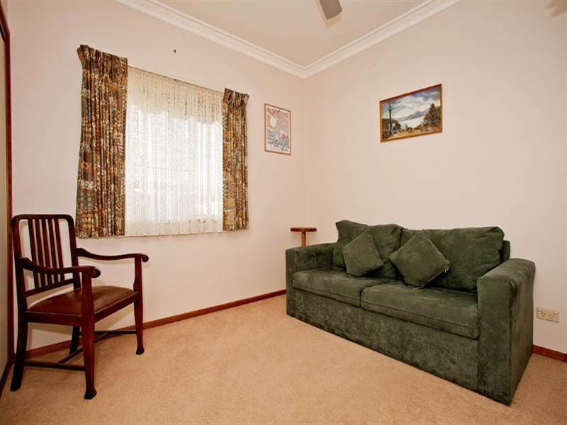 16 Sherwood Grove, Lara VIC 3212