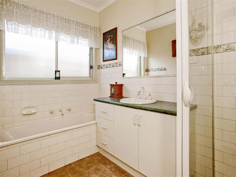 32 Bates Road, Lara VIC 3212