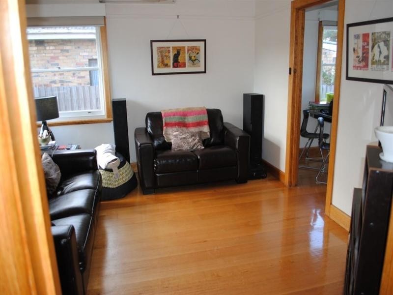 4 Shannon Avenue, Geelong West VIC 3218