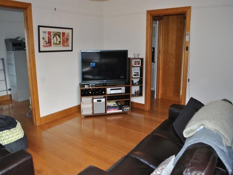 4 Shannon Avenue, Geelong West VIC 3218