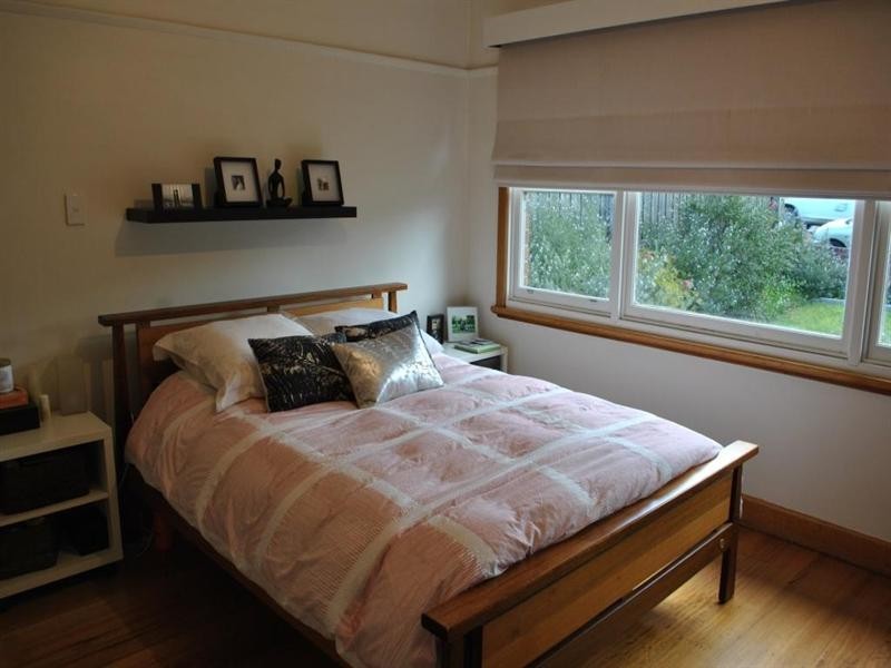 4 Shannon Avenue, Geelong West VIC 3218