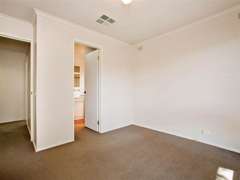 1 Peck Court, Lara VIC 3212