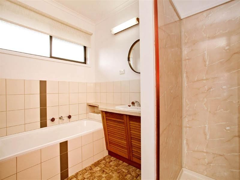 8 Owen Court, Corio VIC 3214