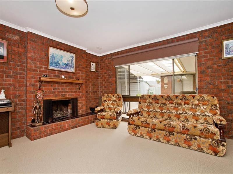 8 Owen Court, Corio VIC 3214