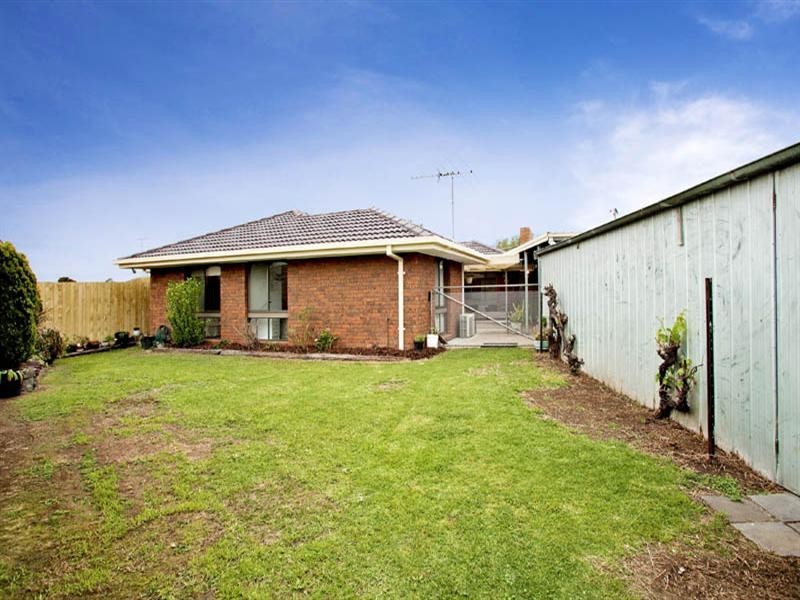 8 Owen Court, Corio VIC 3214