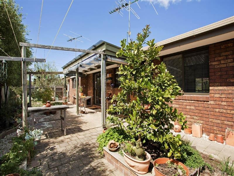 7 Martain Avenue, Lara VIC 3212