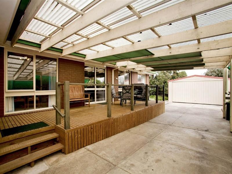 22 Sheeran Crescent, Lara VIC 3212