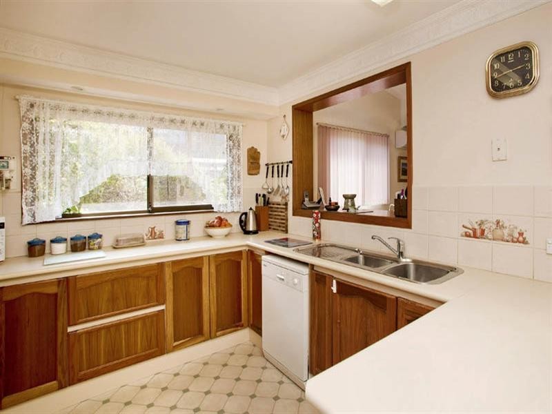 36 Benjamin Drive, Lara VIC 3212