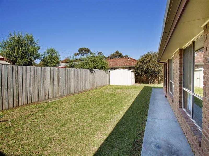 32 Henderson Drive, Lara VIC 3212