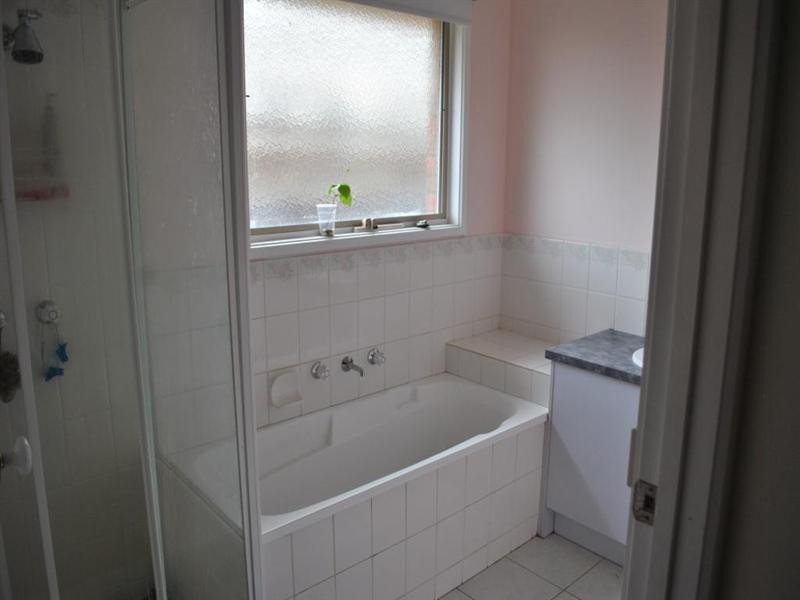 6 Boulder Court, Lara VIC 3212