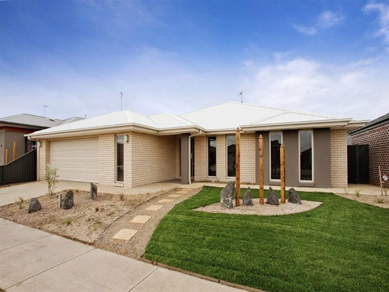 22 Springwater Drive, Lara VIC 3212