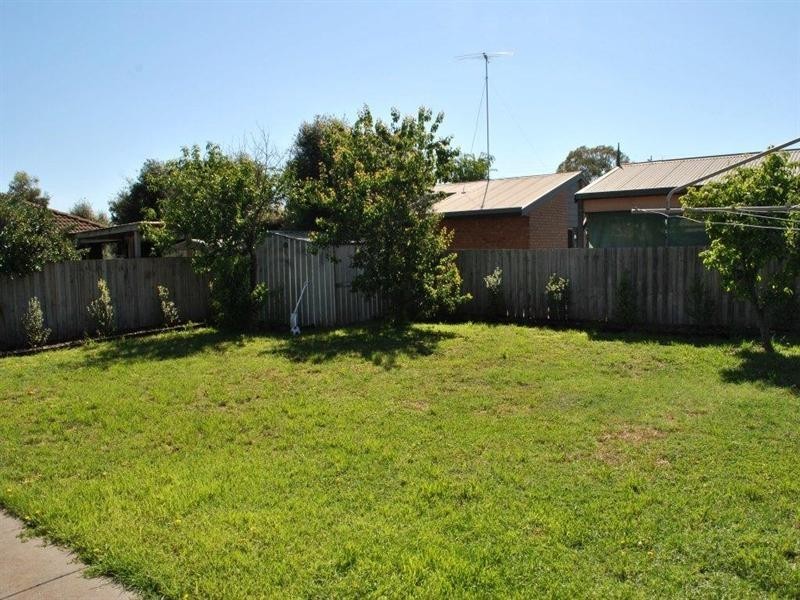 3 Kantara Crescent, Lara VIC 3212