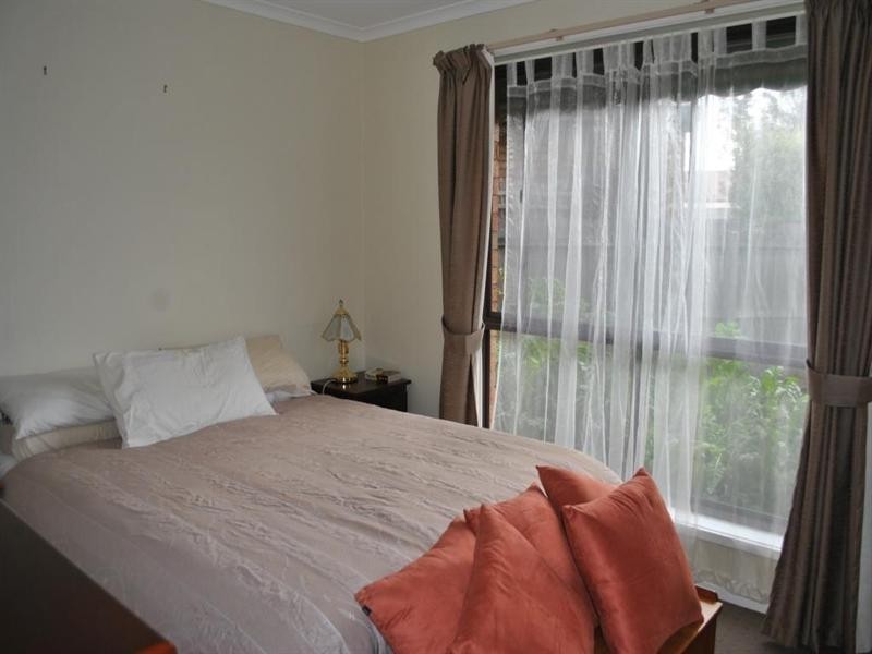 10 Vickers Court, Corio VIC 3214