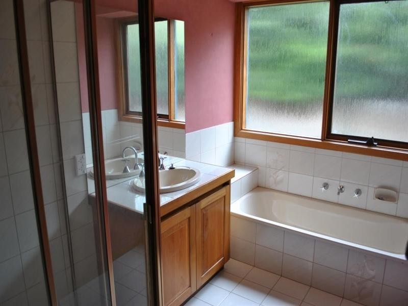 24 Bridge Street, Lara VIC 3212