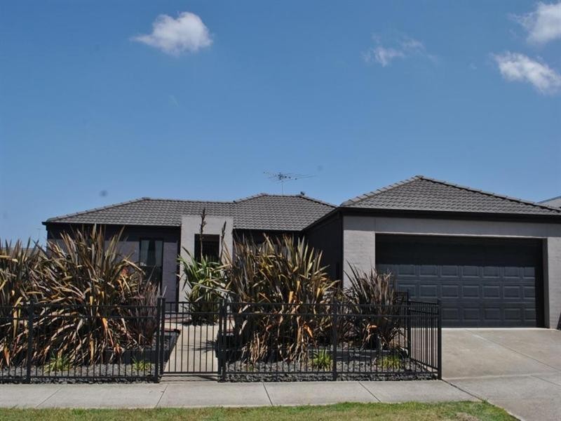 38 Smith Street, Grovedale VIC 3216
