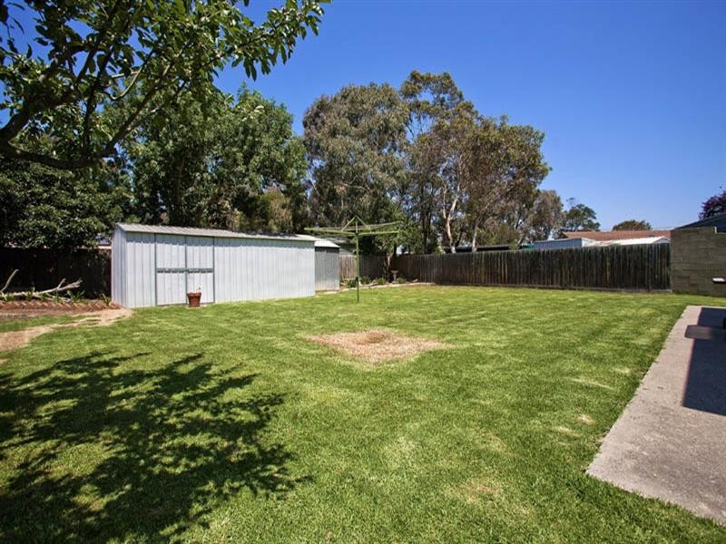 16 Swan Street, Lara VIC 3212