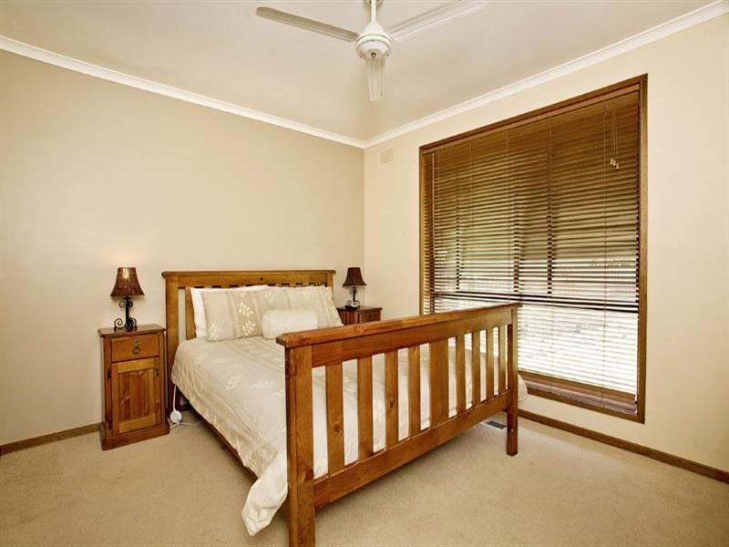 16 Swan Street, Lara VIC 3212