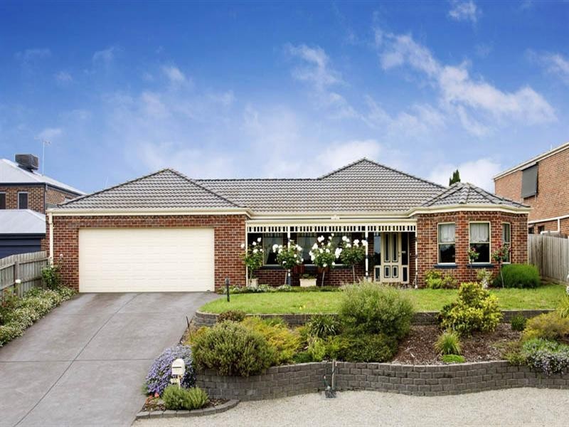 45 Lakeside Boulevard, Lara VIC 3212