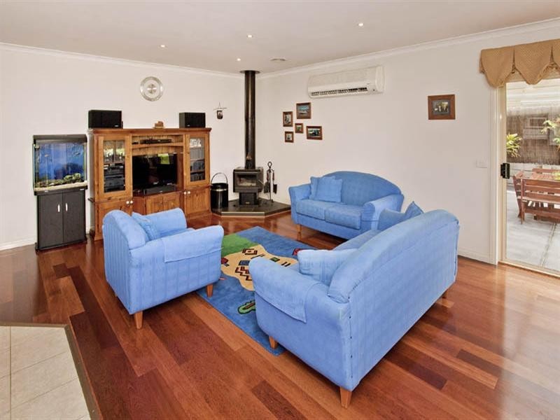 45 Lakeside Boulevard, Lara VIC 3212