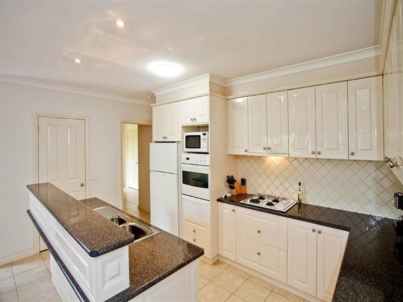 45 Lakeside Boulevard, Lara VIC 3212