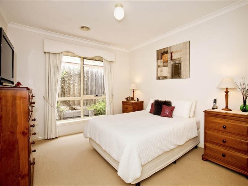 45 Lakeside Boulevard, Lara VIC 3212