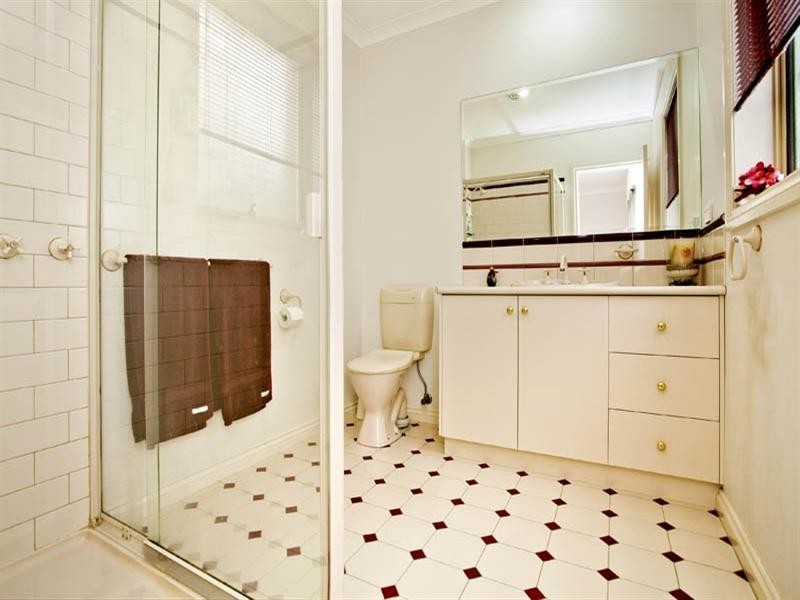 45 Lakeside Boulevard, Lara VIC 3212
