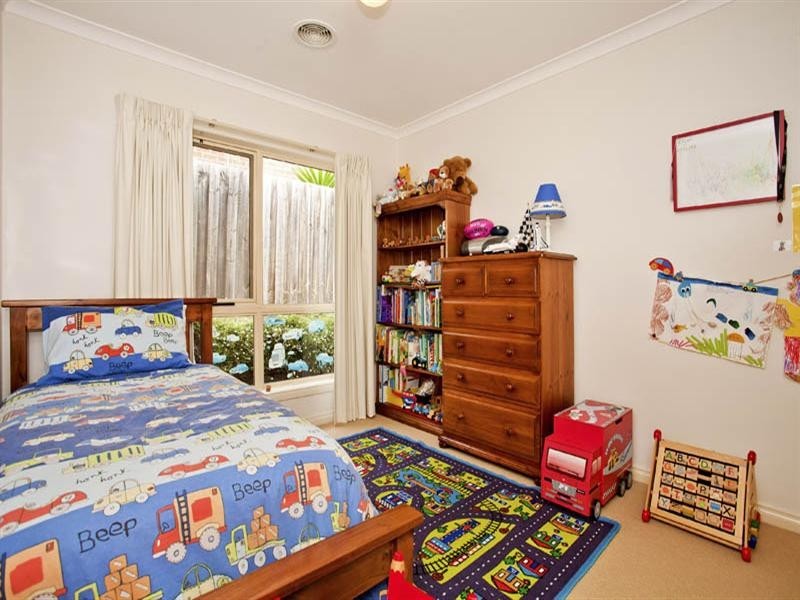 45 Lakeside Boulevard, Lara VIC 3212