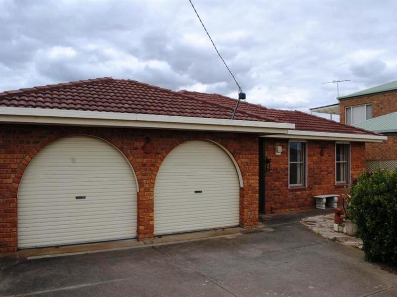 1 Dunwinnie Court, Hamlyn Heights VIC 3215