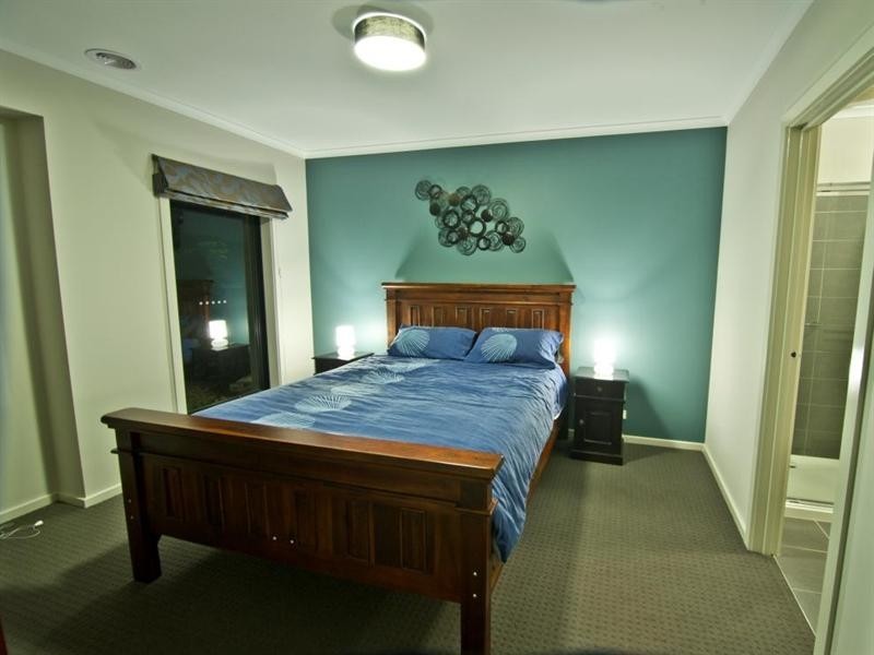 28 Moorhen Drive, Lara VIC 3212