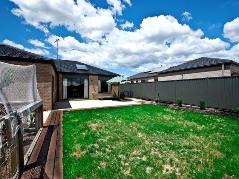 28 Moorhen Drive, Lara VIC 3212