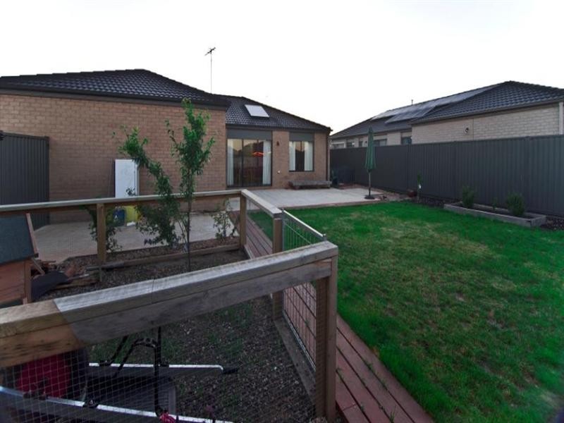 28 Moorhen Drive, Lara VIC 3212