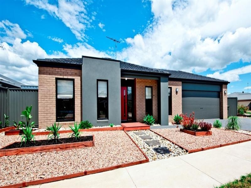 28 Moorhen Drive, Lara VIC 3212